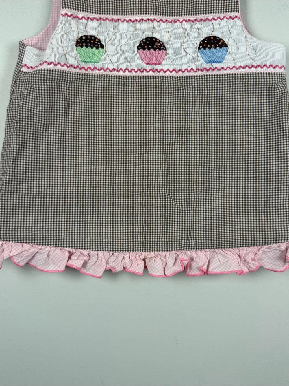 Beaux et Belles New Orleans Smocked Sleeveless Dress Cupcake Birthday Size 4